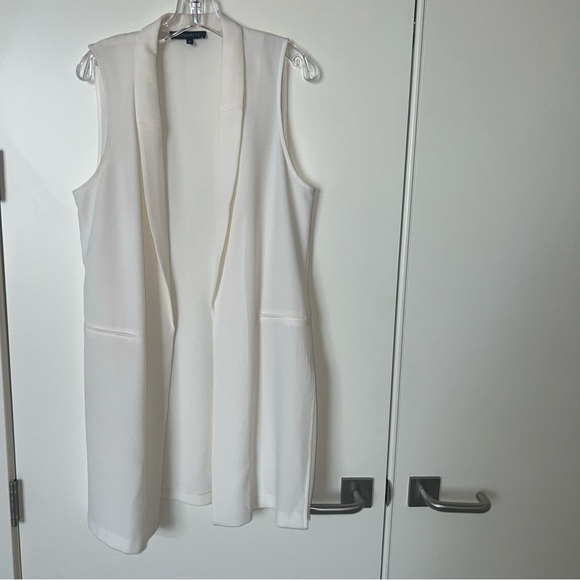 Dynamite Chic Crepe knit Off white/Cream Open-Front Duster Vest Size L - Picture 2 of 7